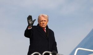 Read more about the article في أزمة إيران.. واجه ترامب محدودية القوة العسكرية الأمريكية وتردد الكيان وضغط الحلفاء العرب