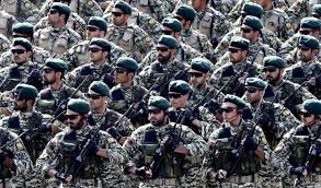 Read more about the article الجيش الإيراني: نطاق الحرب سيشمل المنطقة من الكيان إلى كل القواعد الأميركية