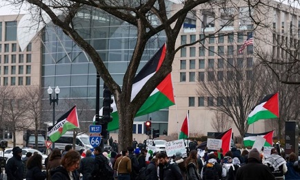 Read more about the article استطلاع: الأمريكيون لأول مرة أكثر تعاطفا مع الفلسطينيين من الكيان