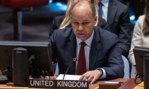 Read more about the article سفير بريطانيا يوضح أولويات بلاده في مجلس الأمن ويواجه سؤالا عن وعد بلفور