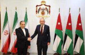 Read more about the article وزير خارجية الأردن يؤكد لنظيره الإيراني أن بلاده لن تكون منطلقا لأيّ عمل عسكري ضد إيران  وستتصدّى لأيّ محاولة لخرق أجوائها