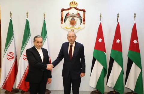 You are currently viewing وزير خارجية الأردن يؤكد لنظيره الإيراني أن بلاده لن تكون منطلقا لأيّ عمل عسكري ضد إيران  وستتصدّى لأيّ محاولة لخرق أجوائها