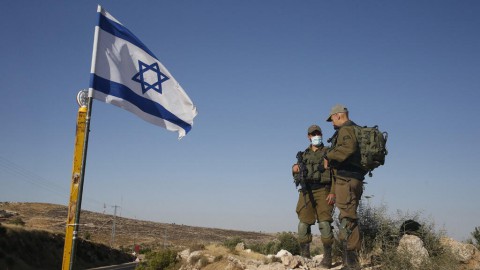 You are currently viewing في بيان شديد اللهجة.. 8 دول إسلامية تدين سياسات “تل أبيب” غير القانونية بالضفة الغربية: لا سيادة للكيان على الأرض المحتلة