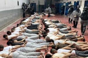 Read more about the article قانون إعدام الأسرى الفلسطينيين يفتح النار على الكيان.. تداعيات خطيرة وتحذيرات دولية من الانتقام والقتل بدم بارد