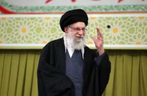 Read more about the article ﻿ خامنئي في رسالة مصورة إلى الشعب الإيراني: فلنسع جميعا للحفاظ على الترابط والوحدة الوطنية الثمينة جدا