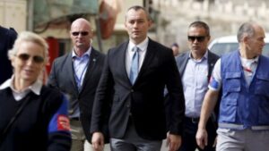 Read more about the article الممثل السامي لـ”مجلس السلام” يحذر من عودة الحرب لغزة ويطالب بالتقدم في المرحلة الثانية من خطة ترامب ونزع السلاح