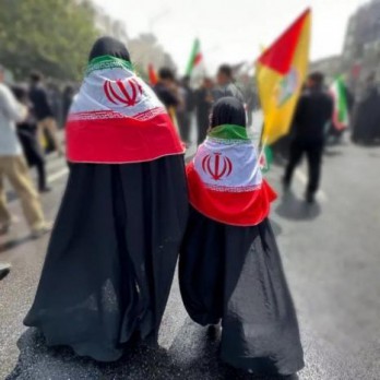 You are currently viewing إعلام عبري: إيران متمسكة بموقفها من تخصيب اليورانيوم والورقة التي قدمتها لواشنطن لم تُبد فيها أي مرونة.. ويتكوف: أي اتفاق مع طهران يجب أن يستمر لأجل غير مسمى