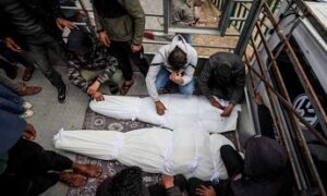 Read more about the article الكيان يواصل حصد أرواح الغزيين.. والأمم المتحدة قلقة جراء الهجمات قرب “الخط الأصفر”