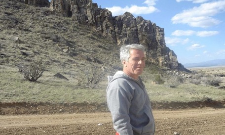 You are currently viewing التايمز: هل كان جيفري إبستين عميلا للموساد؟