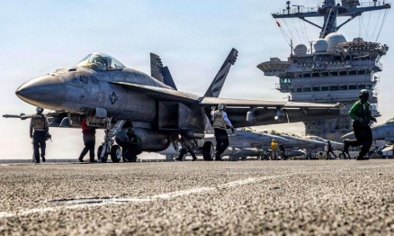 You are currently viewing فايننشال تايمز: إيران ليست فنزويلا وعلى ترامب التعلم أولا من الدروس الكارثية في العراق وأفغانستان