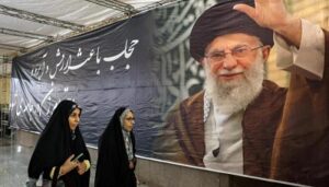 Read more about the article أذرع إيران والتصعيد المحتمل مع واشنطن.. سيناريوهات الرد وأدواته