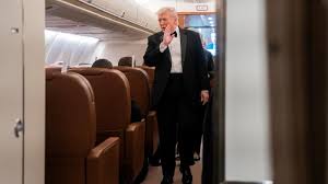 Read more about the article من ملفات إبستين إلى إيران.. هل يلجأ ترمب للتصعيد هربًا من الفضيحة؟