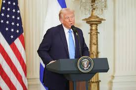 Read more about the article ترامب يرأس اليوم أول اجتماع لـ”مجلس السلام” بشأن غزة في واشنطن