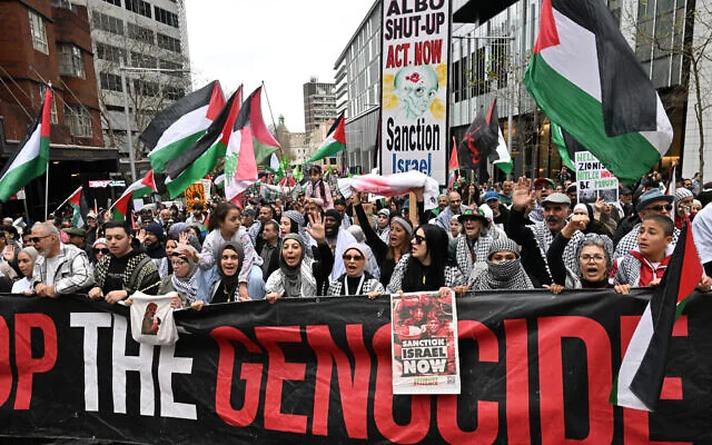 You are currently viewing تصاعد الغضب والاحتجاجات في أستراليا ضد زيارة مرتقبة لرئيس دولة الاحتلال