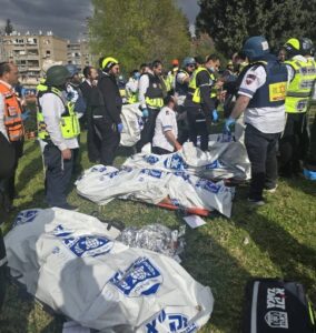 Read more about the article “رشقة استثنائية من حيث الحجم والعدد”.. إيران تضرب الكيان واعترافات بقتلى وإصابات