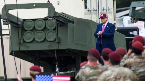 Read more about the article مخاوف في الإدارة الأمريكية والبنتاغون من اتساع الصراع مع إيران وخروجه عن السيطرة.. إعلام أمريكي يكشف الأزمة