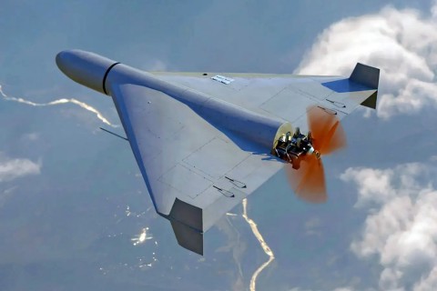 You are currently viewing واشنطن تُقِّر: المُسيّرات الإيرانيّة ممتازةٌ والدفاعات الجويّة الأمريكيّة أوهن من اعتراضها.. قدرة المسيّرات التحليق بارتفاعاتٍ منخفضةٍ وبسرعاتٍ بطيئةٍ تجعل رصدها أصعب من رصد الصواريخ الباليستيّة.. تبعاتٌ اقتصاديّةٌ وخيمةٍ لإغلاق مضيق هرمز