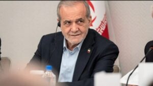 Read more about the article بيزشكيان يهدد: إيران “ستضطر إلى الرد” إذا تعرّضت لاجتياح أو هجوم عسكري انطلاقا من الدول المجاورة