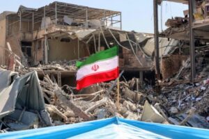 Read more about the article ﻿ اليوم الـ9 للحرب.. شهداء وإصابات بغارات عنيفة على منشآت نفط وبنى تحتية في إيران والصواريخ تتساقط على الكيان.. إصابات وحرائق في البحرين وقتلى في الكويت واستنفار بالسعودية