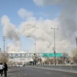 ما هي العوامل العسكرية والسياسية التي قد تجبر واشنطن على وقف الحرب ضد إيران؟