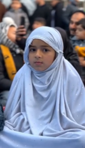 Read more about the article رغم كل الصعاب، ينهضون أقوى وأشجع ولا يُقهرون.  عيد مبارك من غزة.