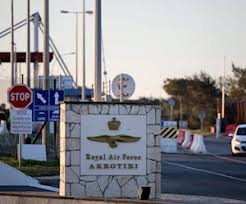 Read more about the article الدفاع البريطانية: تعرض قاعدتنا الجوية”أكروتيري” في قبرص لهجوم بمسيّرة