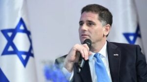 Read more about the article مصدر عبري لـ”سي أن أن”: رون ديرمر زار السعودية خلال الأسبوعين الماضيين