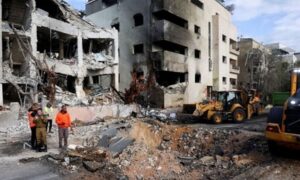 Read more about the article للمرة الثالثة في 3 ساعات.. إيران تقصف الكيان بالصواريخ