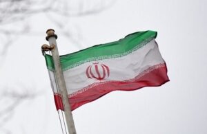 Read more about the article تسنيم: قوات إيرانية تقصف سفنا حربية أمريكية بعد احتجاز “توسكا”!