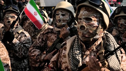 You are currently viewing أمريكا وإيران تتسلمان خطة باكستانية لوقف الحرب على مرحلتين قد تدخل حيّز التنفيذ اليوم.. وهذه أبرز تفاصيلها