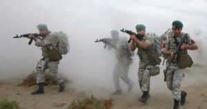 Read more about the article القوات المسلحة الإيرانية تهدد بعرقلة الصادرات والواردات عبر الخليج والبحر الأحمر إذا استمر الحصار الأميركي للموانئ