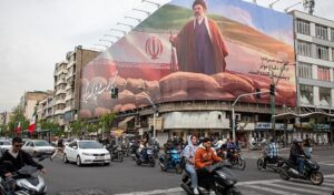 Read more about the article أميركا تعلن حصار موانئ إيران والحرس الثوري يتوعد بـ”دوامة قاتلة”