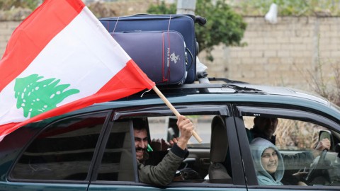 You are currently viewing مفاوضات لبنان والكيان تتجه نحو المرحلة الأكثر “حساسية وتعقيدًا”.. أولويات أمنية وتفاهمات محتملة و”حزب الله” عقبة.. والمسار الأمني تقني وليس مستقلا عن السياسي