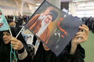 Read more about the article ﻿ ترامب “غير مستعجل” الاتفاق مع إيران ونتنياهو يتمسك بالعمل العسكري وطهران تُلوح بأوراقها القوية.. ساعات حاسمة