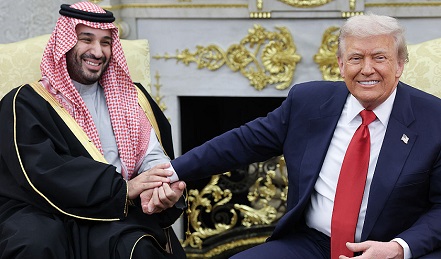 You are currently viewing لماذا تبدو فرص ترامب لتوسيع اتفاقيات أبراهام محدودة؟