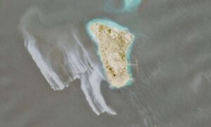 Read more about the article تسرّب نفطي قبالة جزيرة خرج الإيرانية