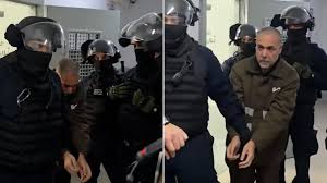 You are currently viewing جرعة زائدة من التعذيب.. شهادات صادمة عن معاناة الطبيب الفلسطيني الأسير أبو صفية