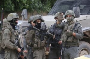 Read more about the article إعلام عبري يكشف تفاصيل أزمة طاحنة تضرب الكيان.. الجيش مُهدد وعملياته العسكرية قد تتوقف بأكملها خلال أسابيع