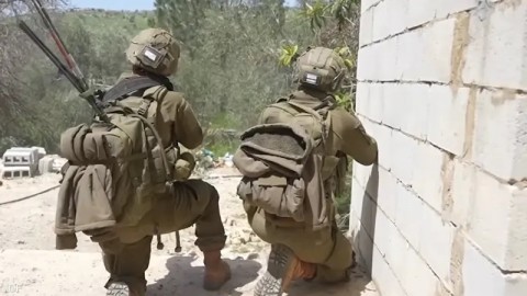 جنود صهاينة يفضحون جيشهم ويكذِّبون روايته بشأن اغتيال عنصر من “حزب الله”: ما جرى في بنت جبيل مختلف تمامًا