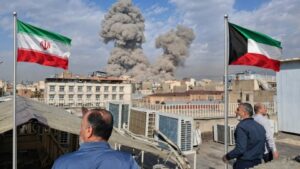Read more about the article مفاجآت طهران! هل تحتّل إيران الكويت؟ تنامي المخاوف لإعادة الحرب للأذهان الغزو العراقيّ عام 1990.. الحرس الثوريّ يحُثّ مواطني الدول الخليجيّة للانتفاض ضدّ الأمريكيين