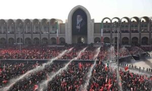 Read more about the article حشود مليونية خلال مراسم تشييع القائد الأممي السيد علي الخامنئي