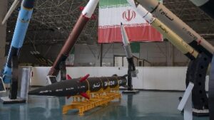 Read more about the article حرس الثورة يهاجم أهدافاً أميركية في الأردن والكويت.. ويوجه رسالة إلى شعبي البلدين