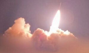 Read more about the article الحرس الثوري الإيراني يعلن شنّ هجوم على “مركز قيادة للعدو” في سوريا