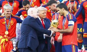 Read more about the article مونديال 2026: فازت اسبانيا وخسرت الفيفا