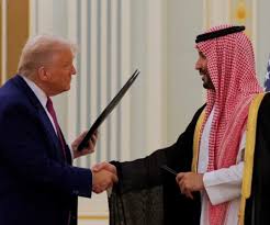 You are currently viewing “وول ستريت جورنال”: ترامب يوافق رسمياً على اتفاق نووي مدني مع السعودية