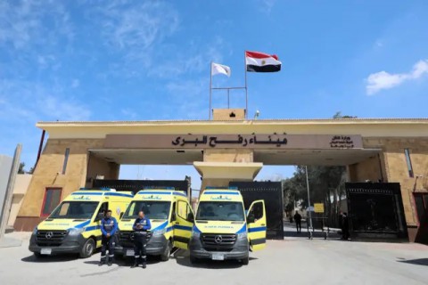 You are currently viewing مصر تضغط بقوة لإعادة فتح معبر رفح لمرور البضائع إلى قطاع غزة والكيان يرفض.. إعلام عبري يكشف عن السبب