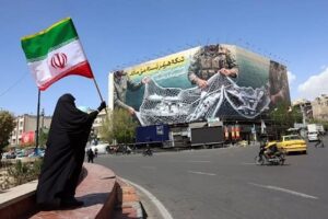 Read more about the article “نيويورك تايمز”: حلفاء واشنطن يخشون من أن الحرب على إيران تتجه نحو هزيمة استراتيجية
