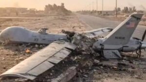 Read more about the article ﻿ الحرس الثوري الإيراني يعلن إسقاط مسيّرة أمريكية بعد رصدها فوق مضيق هرمز.. وتأجيل مفاجئ لاجتماع عُمان.. وإيران تعلن إدراج 77 سفينة على قائمة العقوبات