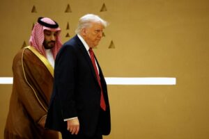 Read more about the article كشف تفاصيل جديدة حول طلب السعودية دعمًا عسكريًا من الإدارة الأمريكية لمواجهة “أنصار الله”.. لماذا أجل ترامب قراره؟