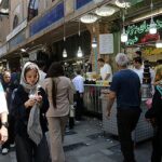 تحليل: هل يستطيع ترامب خنق الاقتصاد الإيراني أم أن طهران اعتادت تجاوز العقوبات؟